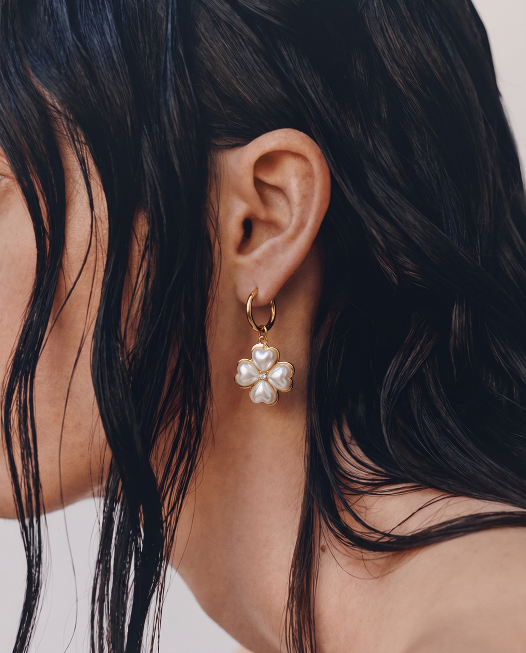 Pearl Flower Gold Hoop Earrings