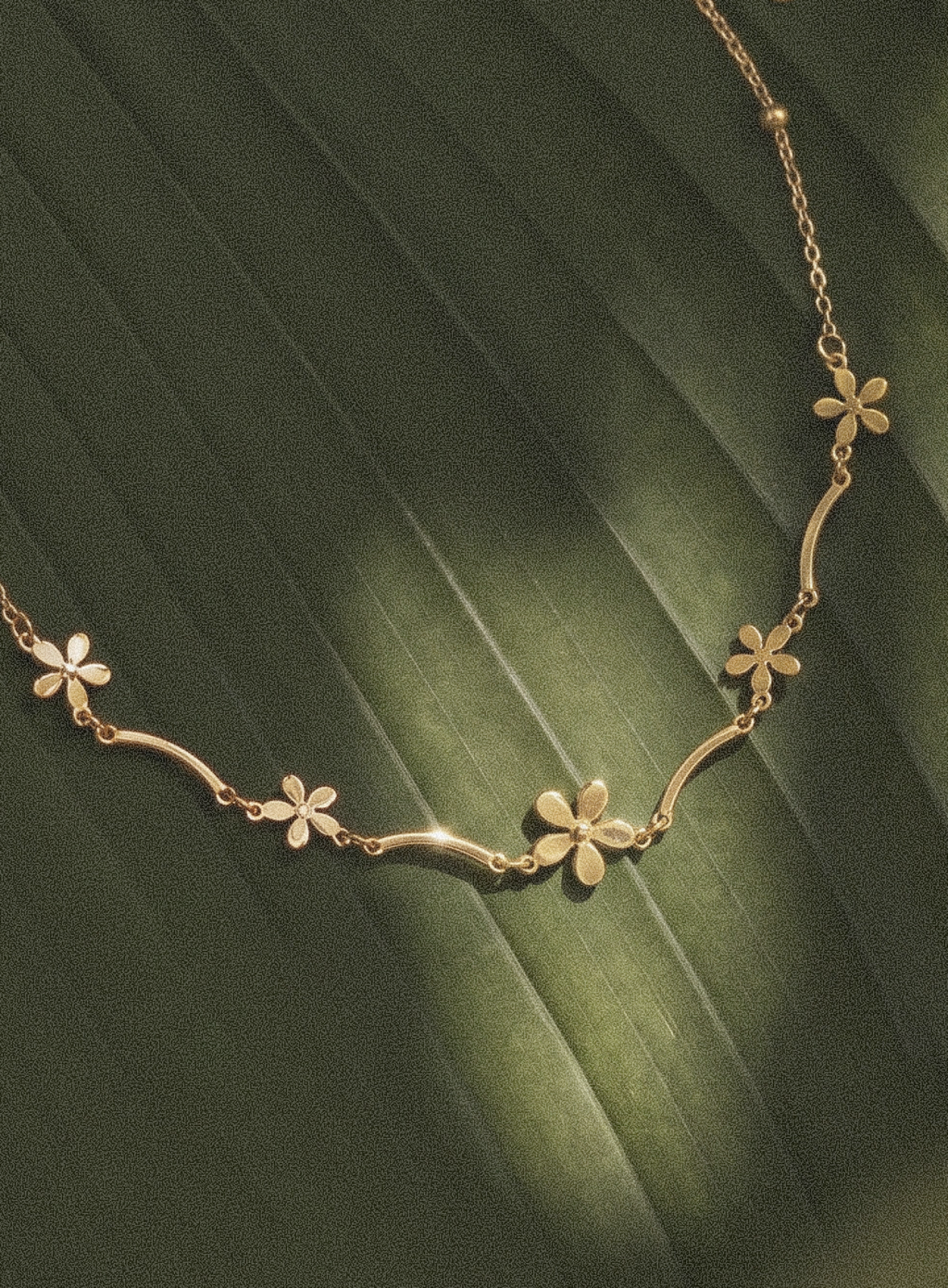 Minimal Floral Vine Necklace