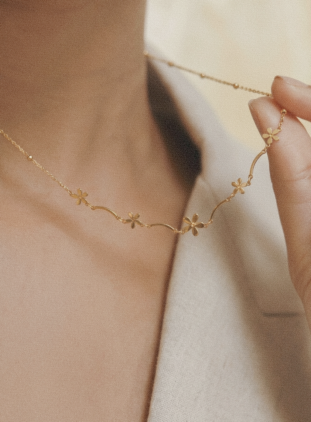 Minimal Floral Vine Necklace