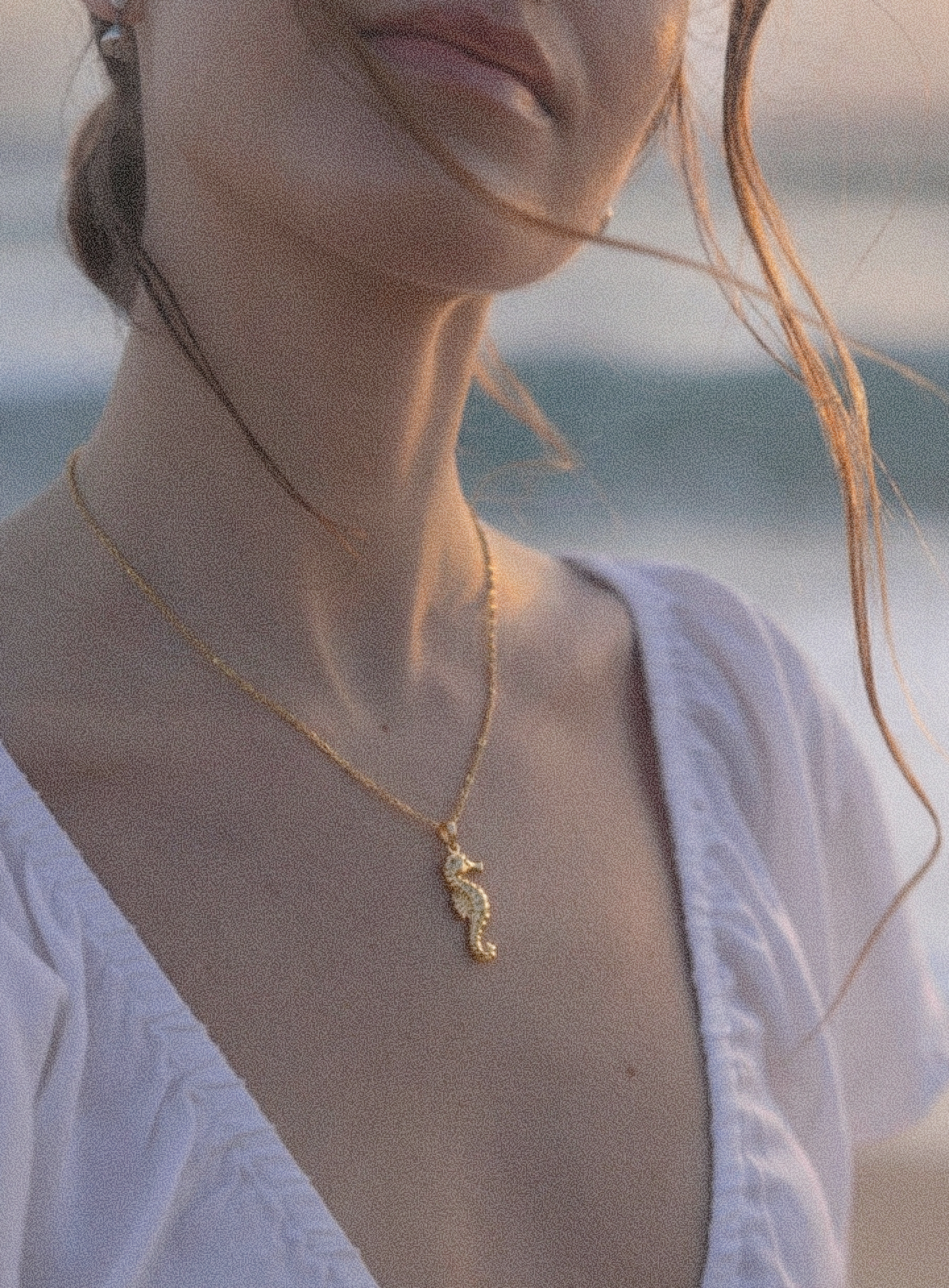 Minimal Seahorse Pendant Necklace