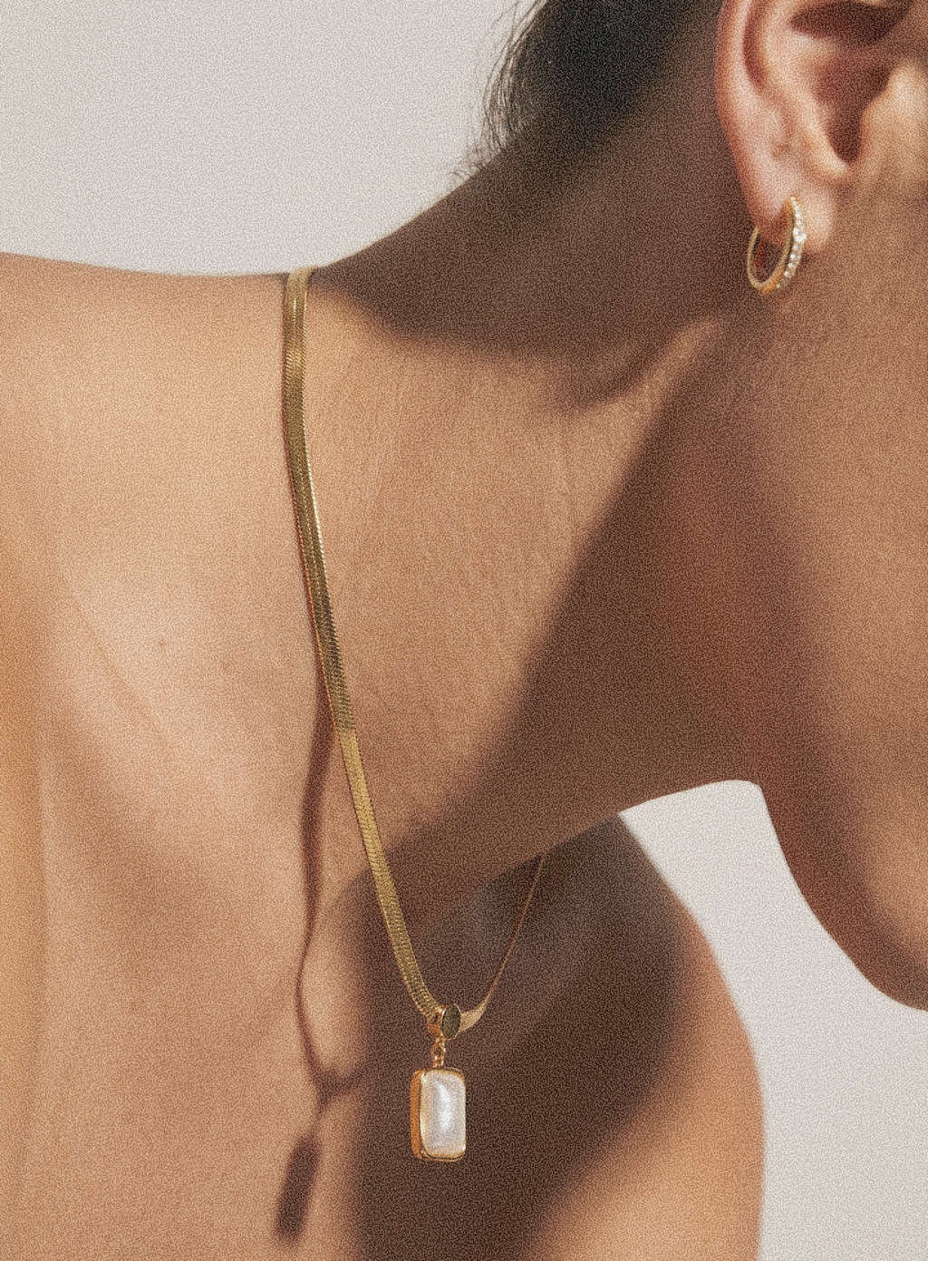 Pearl Drop Pendant Necklace