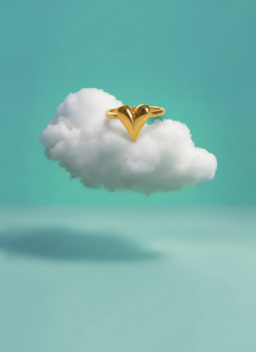Minimal Sculpted Heart Ring