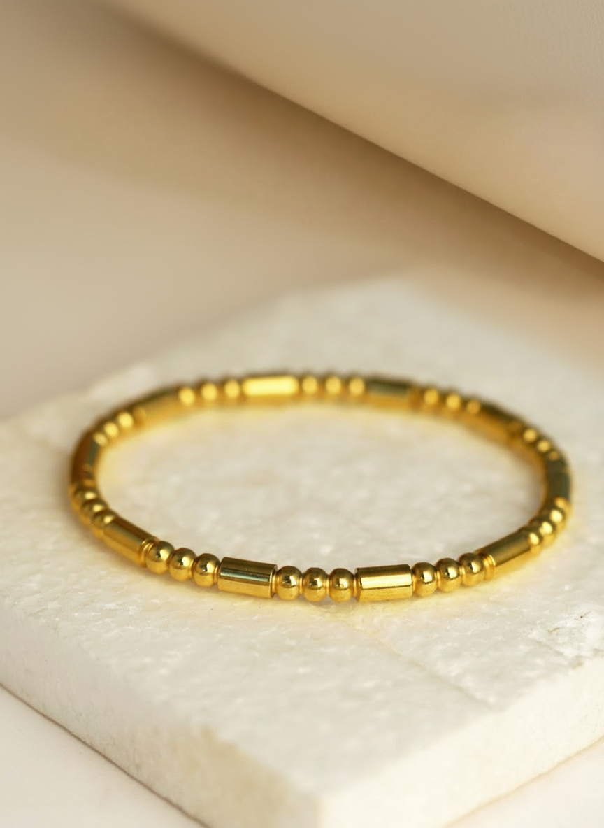 Minimal Beaded Gold Bracelet