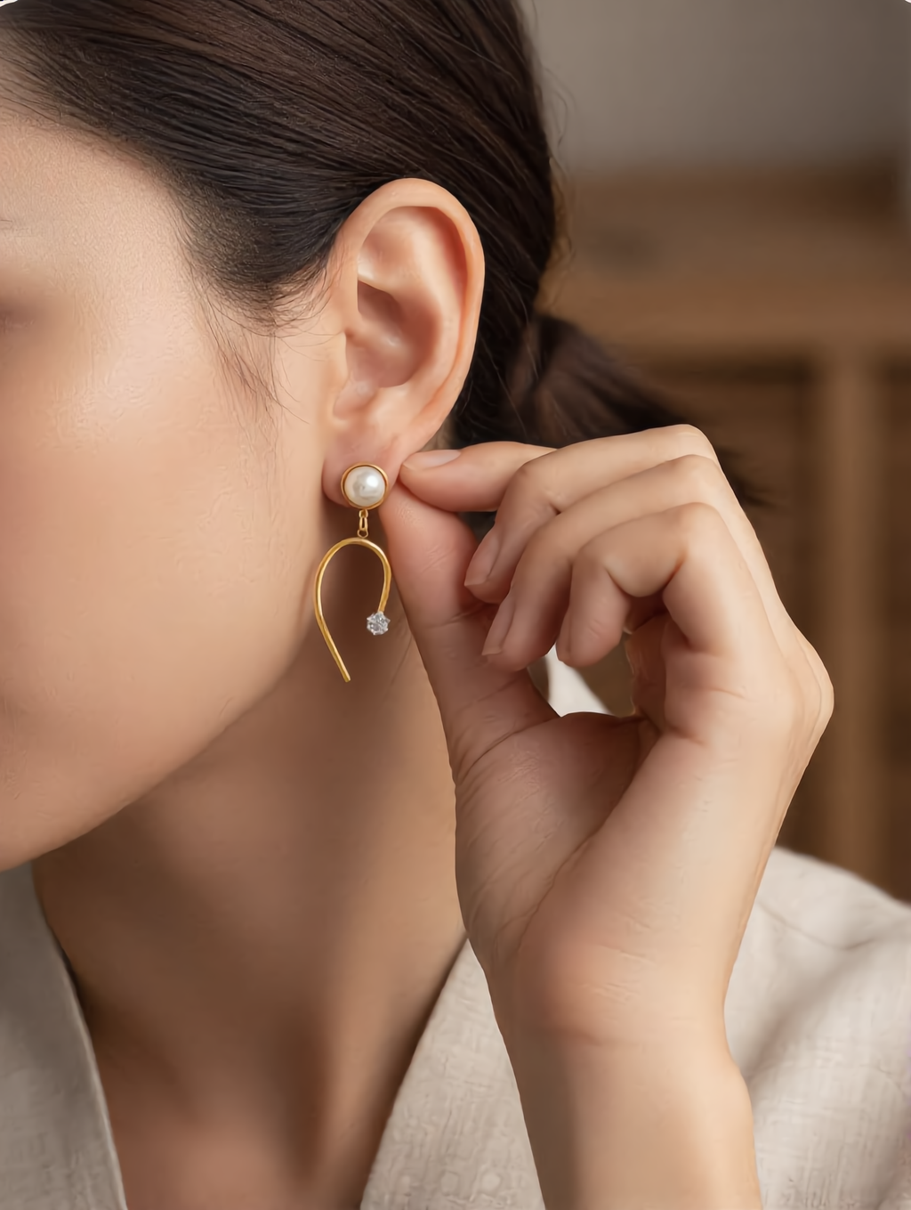 Pearl Curve Dangler Gold Earrings