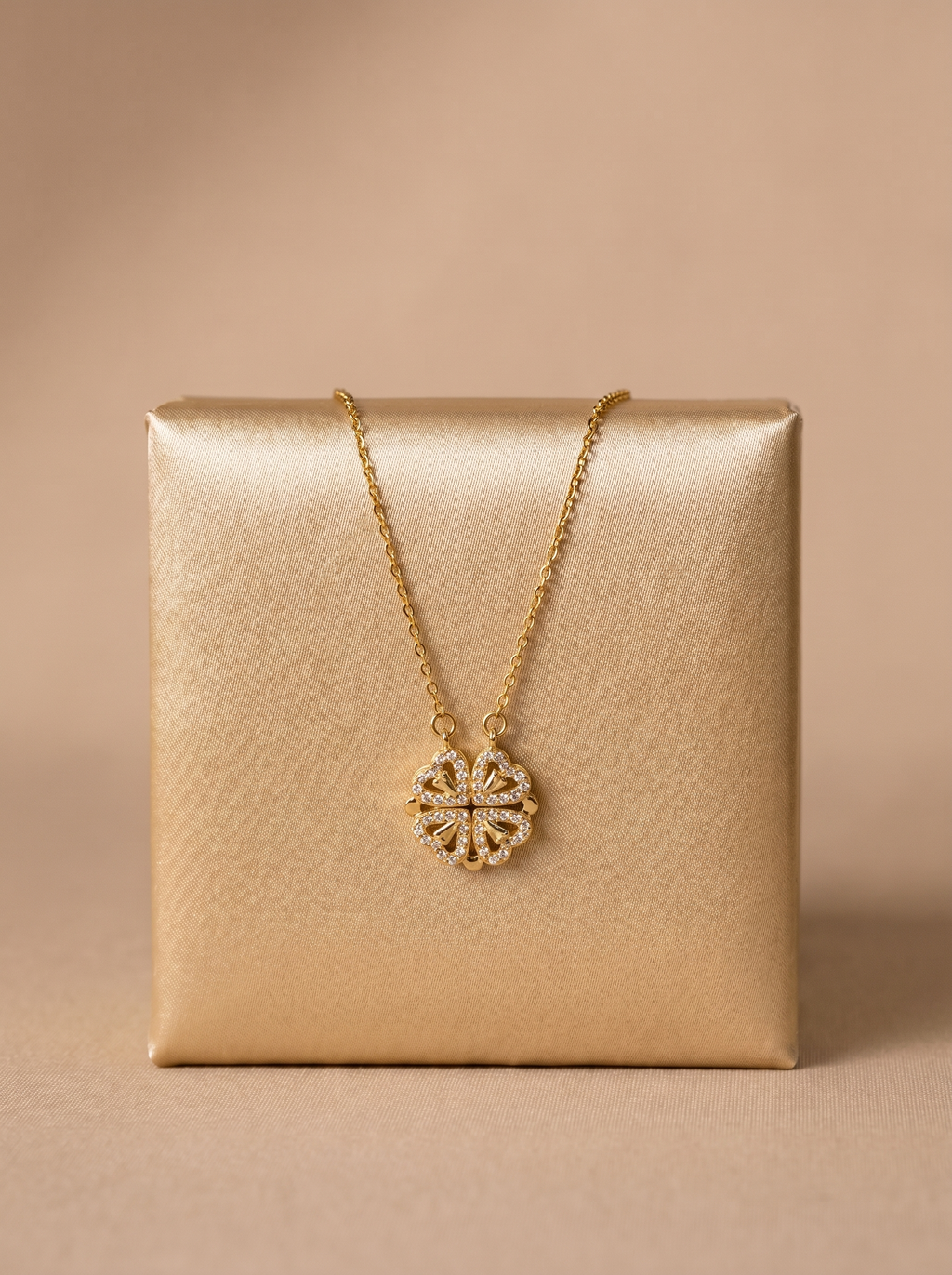 Clover Crystal Pendant Necklace