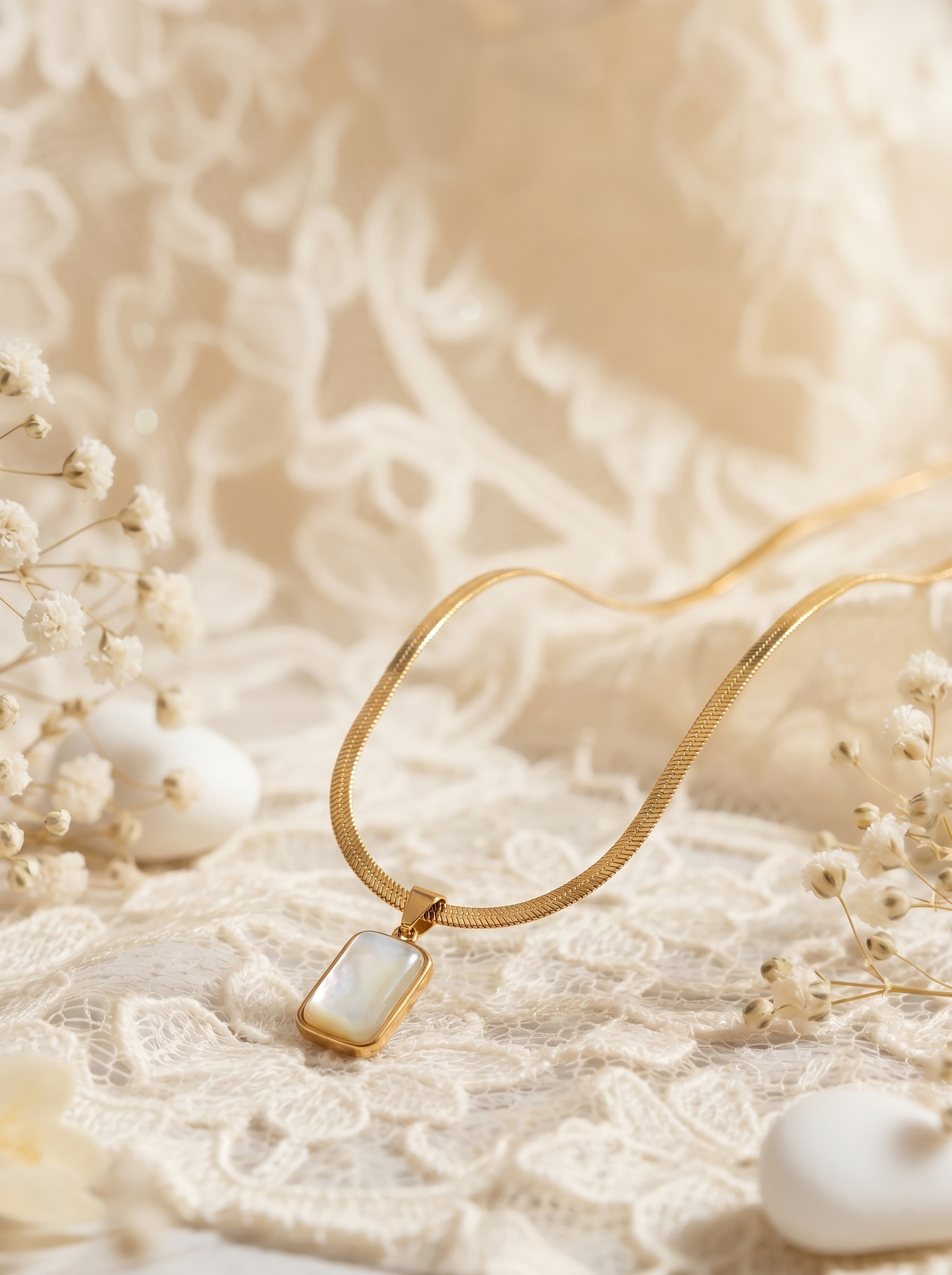 Lustre Pearl Bar Pendant Necklace