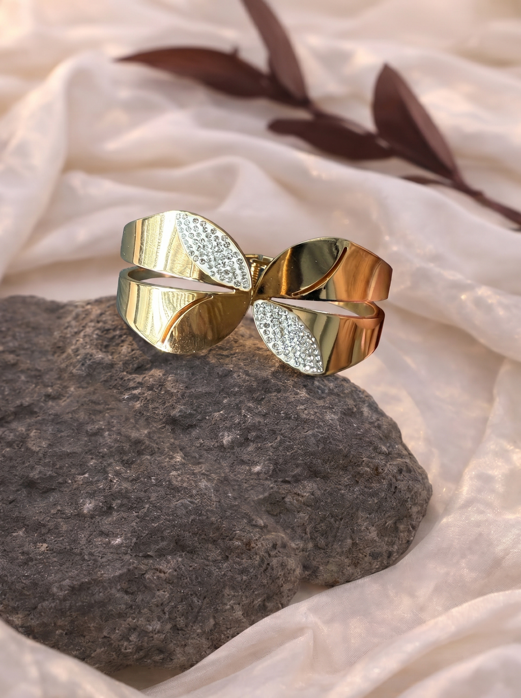 Leaf Motif Crystal Statement Bangle