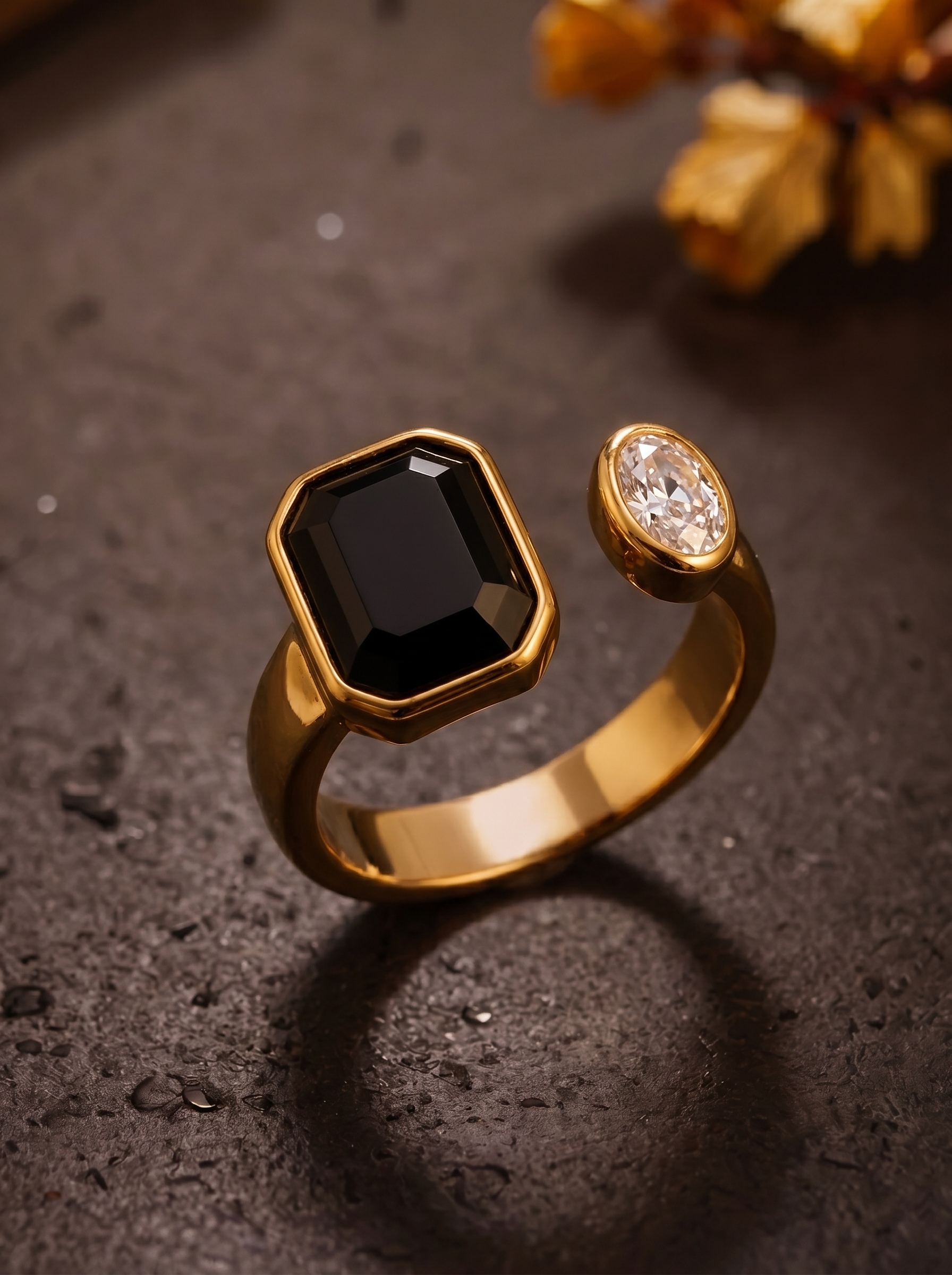 Noire Elise Open Ring