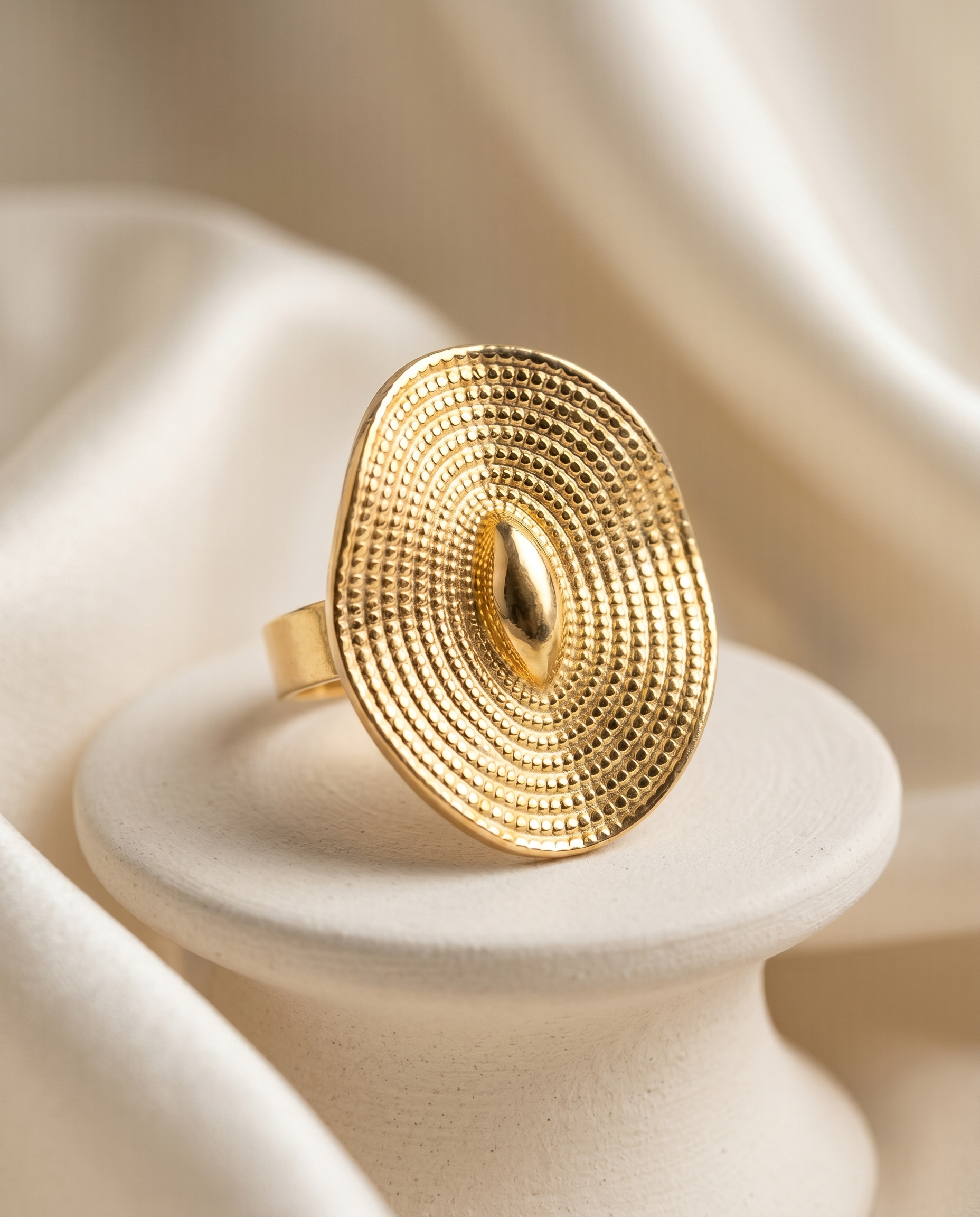 Solaris Ripple Statement Ring