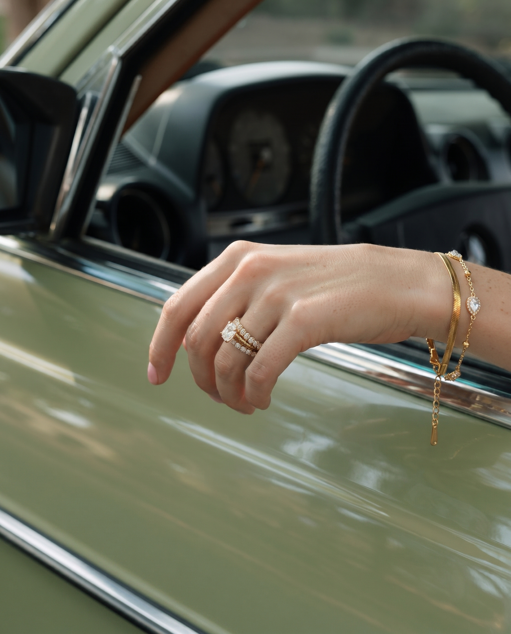 Teardrop Layered Chain Bracelet