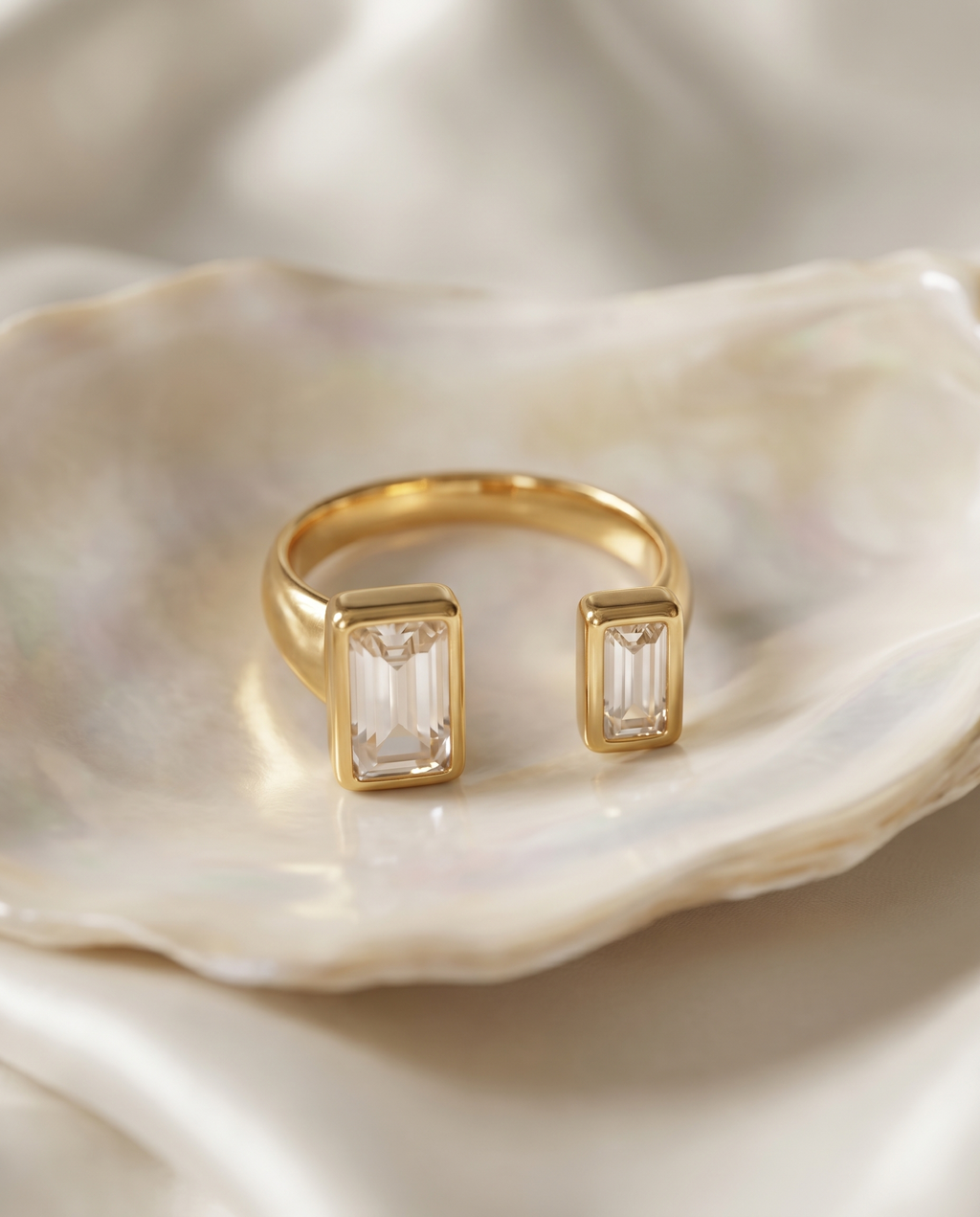 Elan Baguette Open Ring