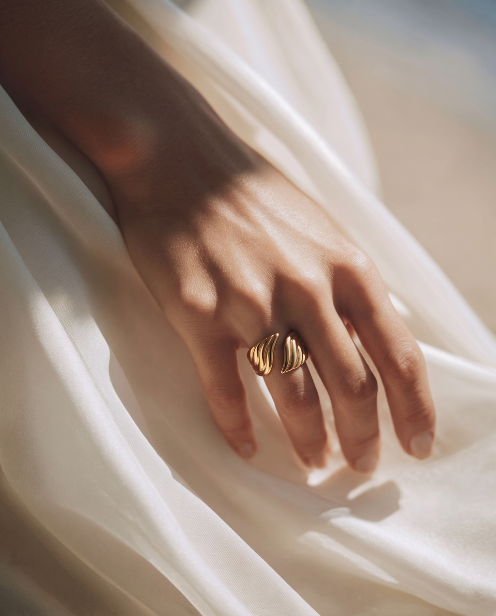 Ribbed Gold Swirl Ring